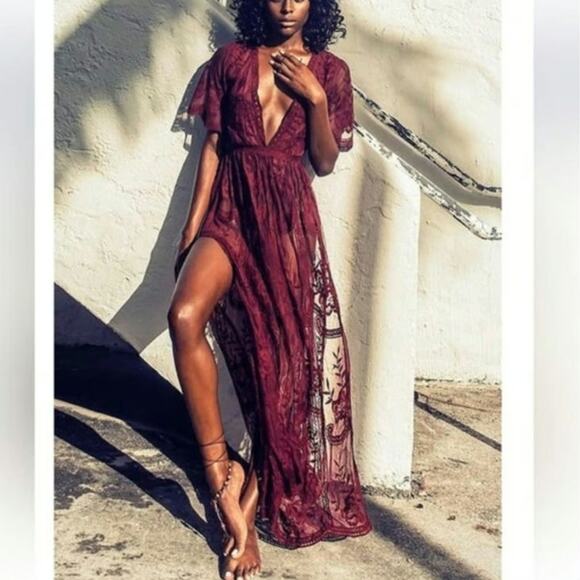 Red Wine Merlot Lace Deep V Plunge Medium Romper - Picture 1 of 3